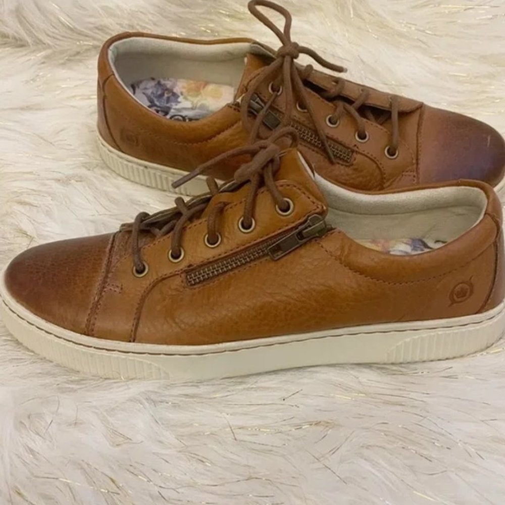 Born Tamara Leather Sneakers